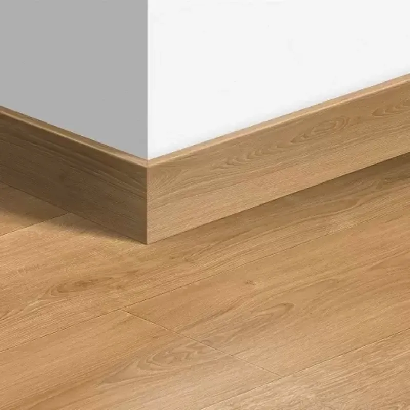 Ламинированный плинтус Quick-Step Паркетный, натуральный